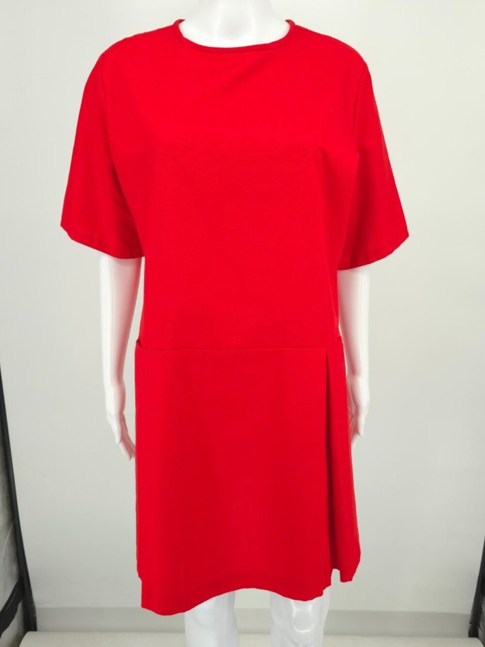 Vintage 1960s Masters Youngstown Ohio Red Drop-Waist A-Line Box Pleat Dress (XL)